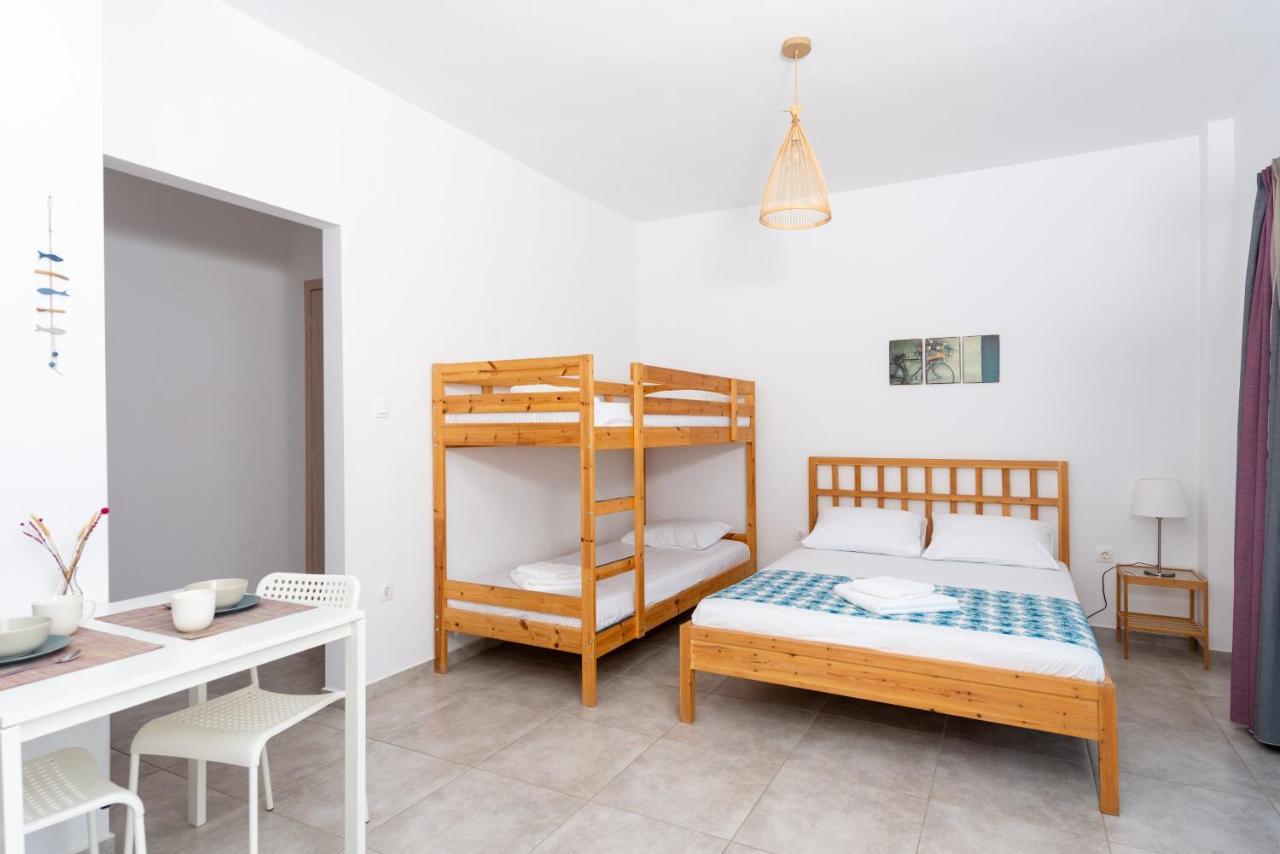 Avli Apartments Pyrgadikia Eksteriør billede